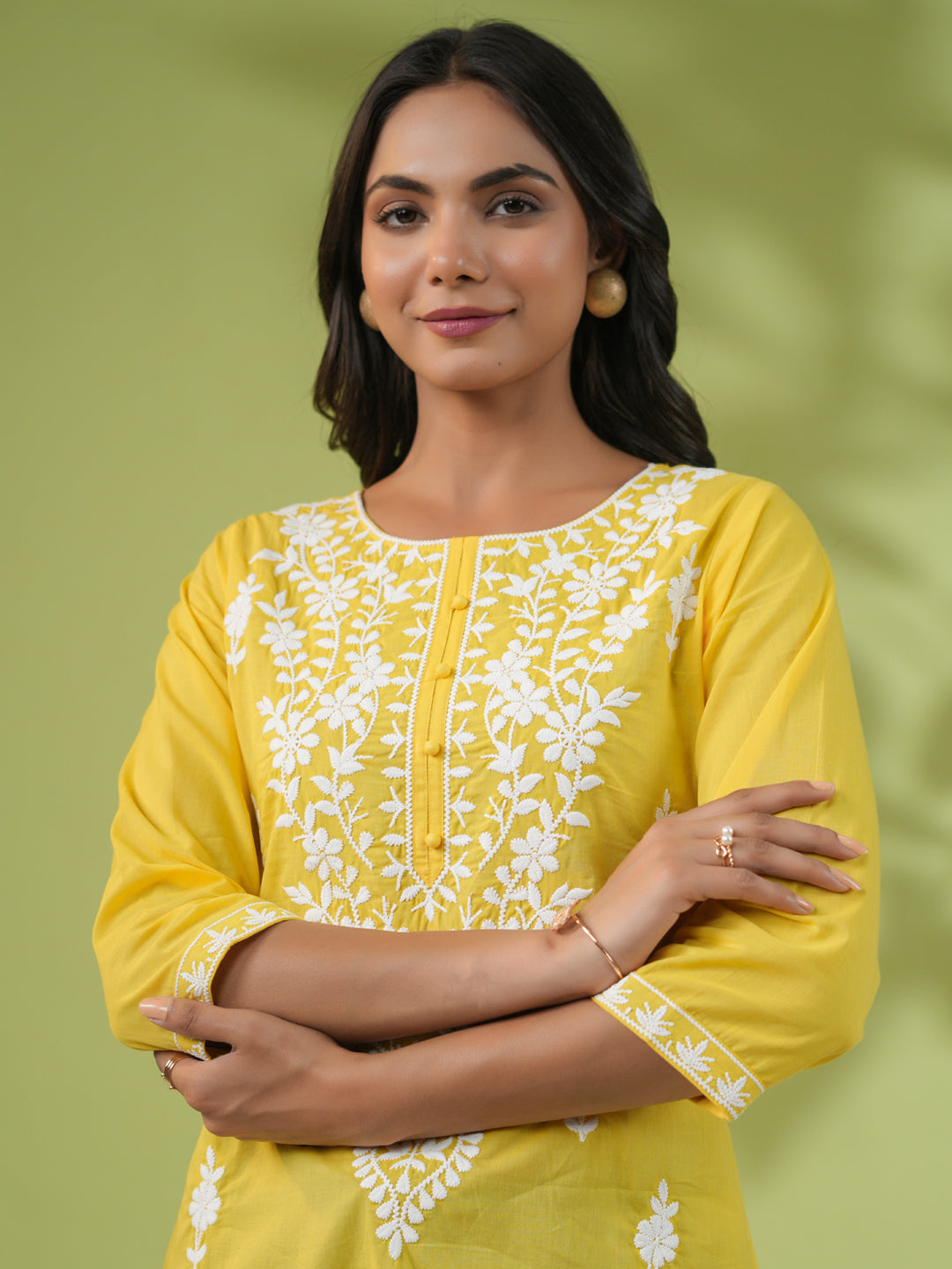 Janasya Straight Cotton Cambric Yellow Ethnic Motifs Round Neck Tunic | Swadesiicart
