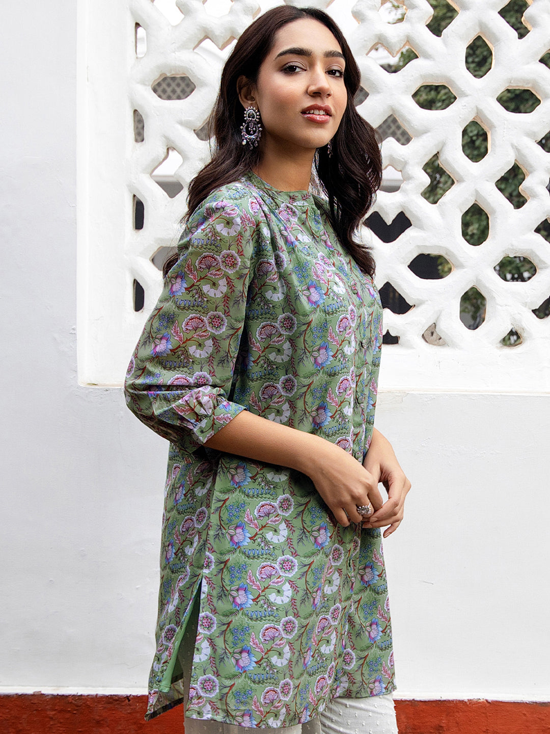 Janasya Regular Weightless Georgette Sage Floral Band Collar Tunic | Swadesiicart