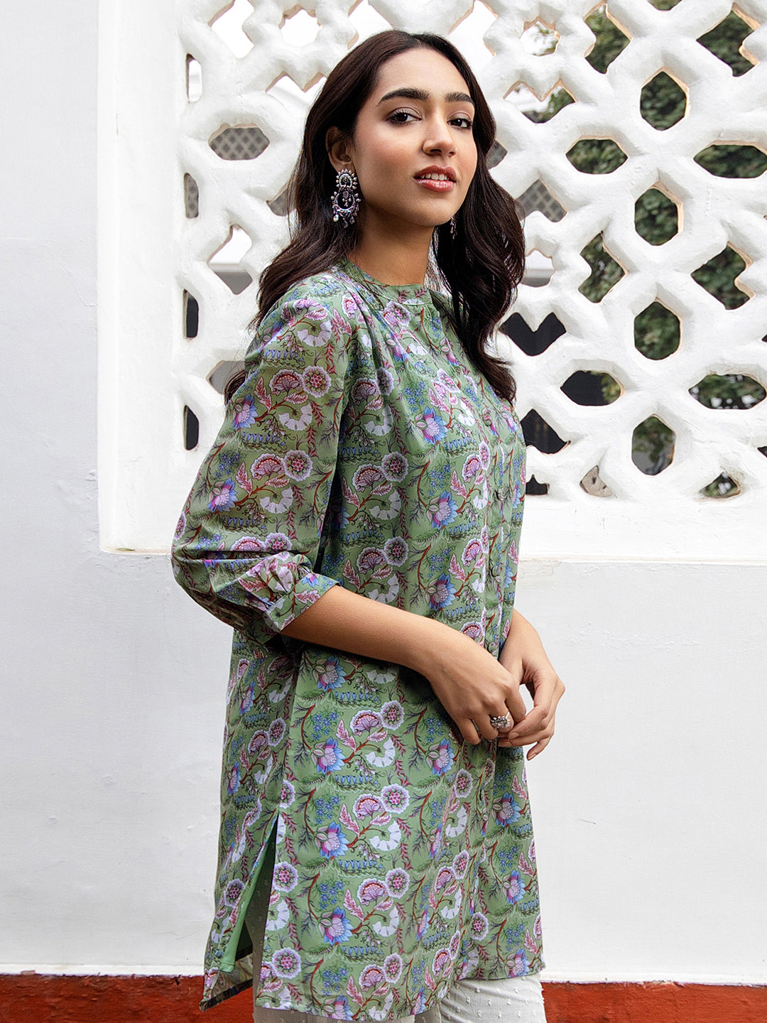 Janasya Regular Weightless Georgette Sage Floral Band Collar Tunic | Swadesiicart
