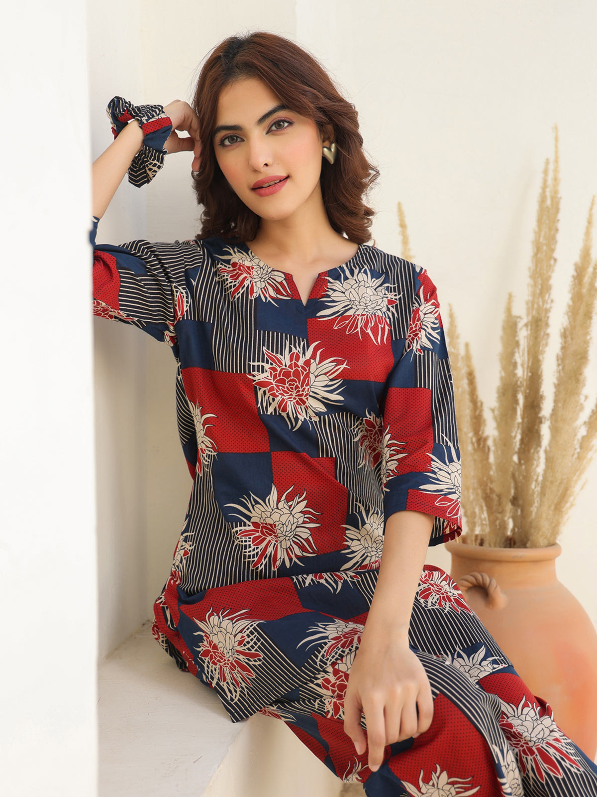 Janasya Dark Cotton Geometric Straight Top & Bottom Set | Swadesiicart