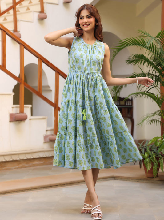 Janasya Light Cotton Paisley Tiered Dress | Swadesiicart