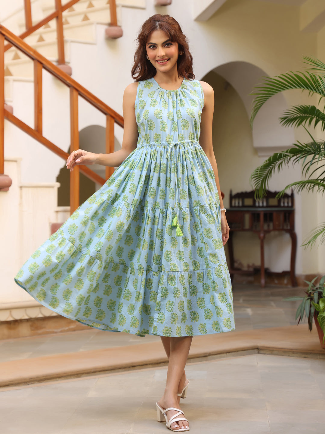 Janasya Light Cotton Paisley Tiered Dress | Swadesiicart