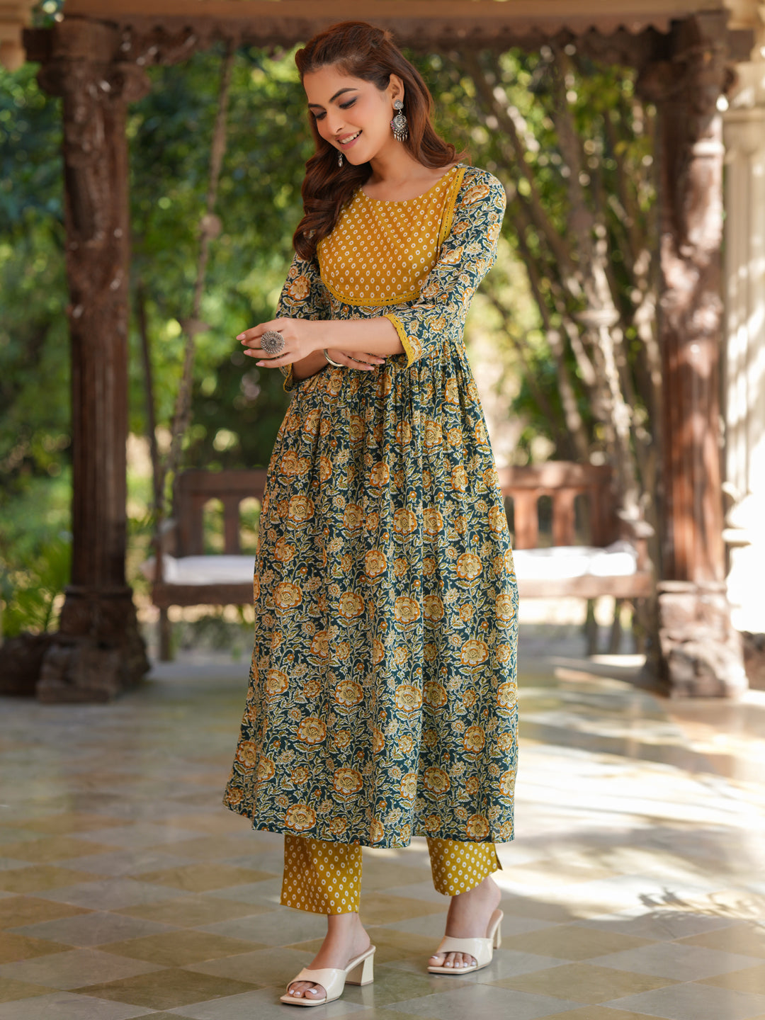 Janasya Dark Cotton Floral A-Line Kurta Set | Swadesiicart