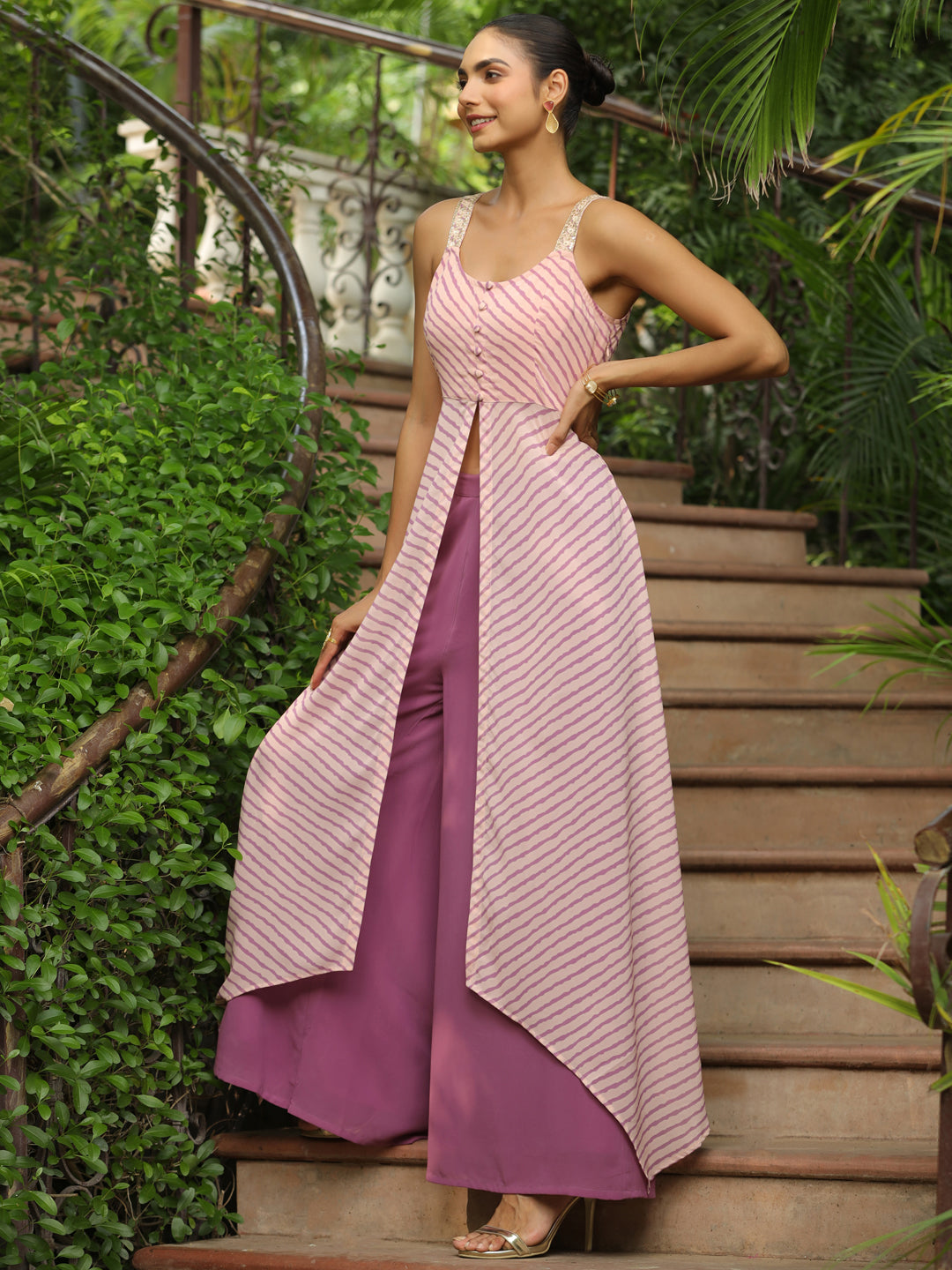 Janasya Light Georgette Striped Asymmetric Kurta Set | Swadesiicart