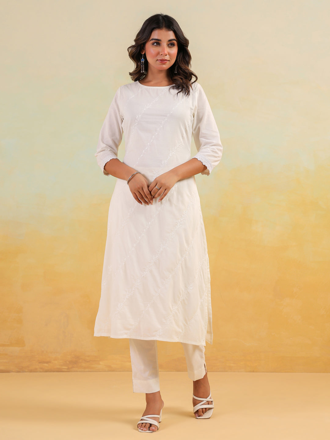 Janasya Light Cotton Embroidered Straight Kurta Set | Swadesiicart