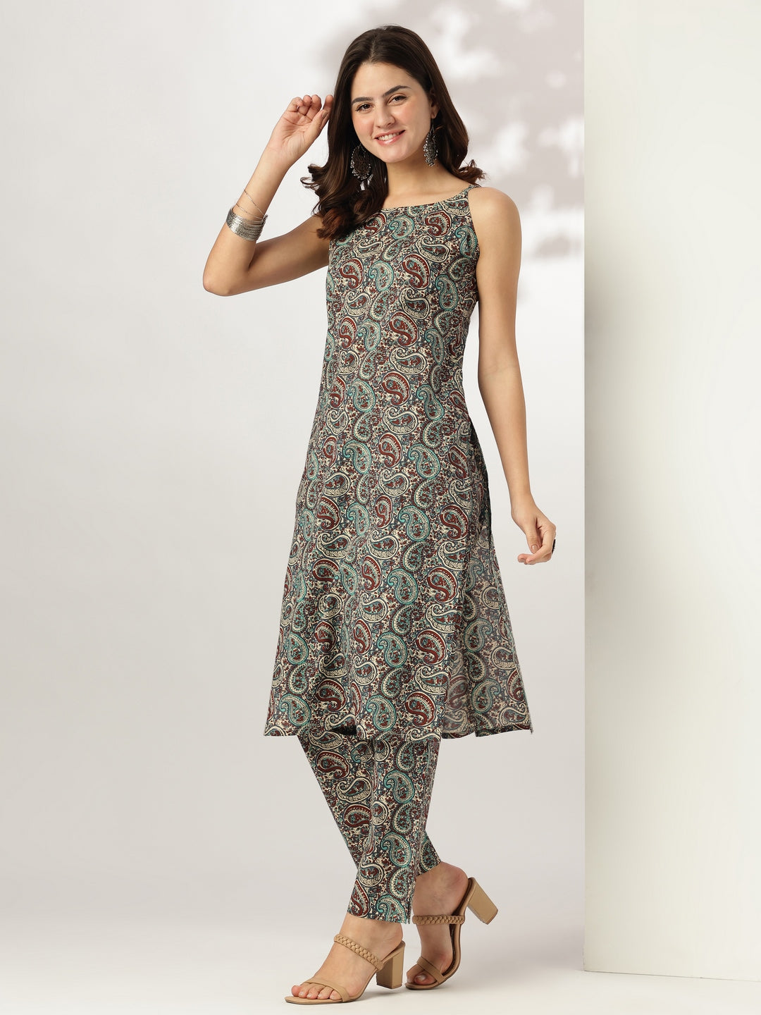 Janasya Dark Cotton Ethnic Motifs Straight Kurta Set | Swadesiicart