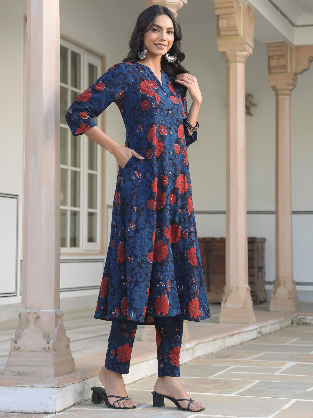 Janasya Dark Cotton Floral A-Line Kurta Set | Swadesiicart