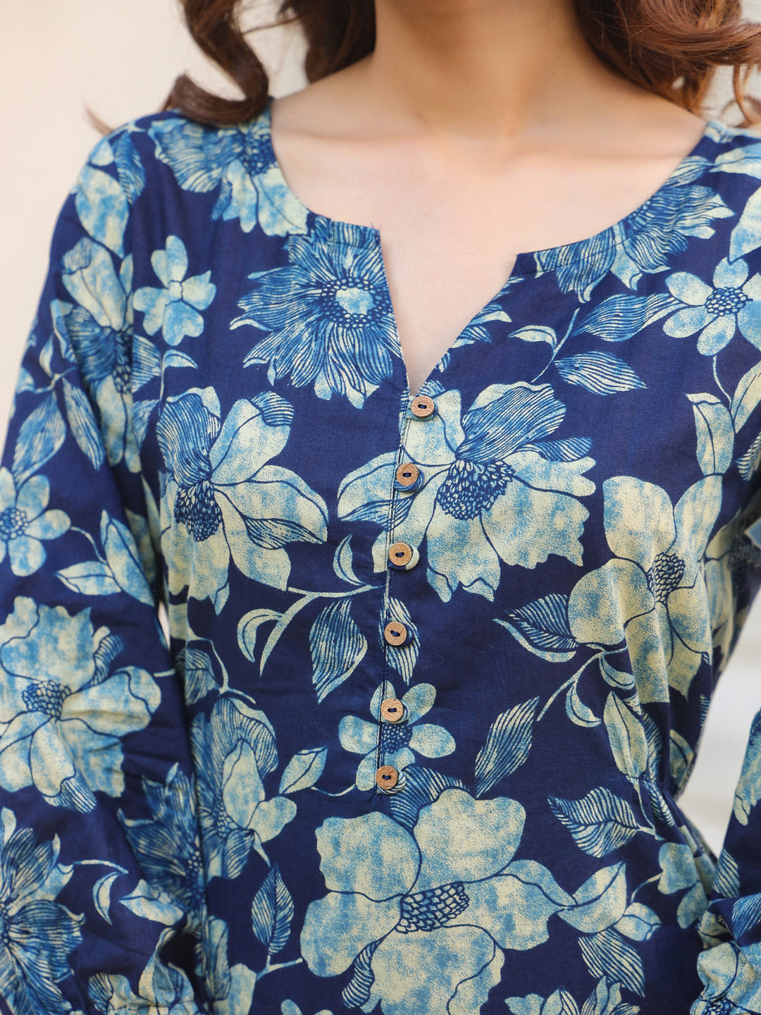 Janasya Dark Cotton Floral Straight Kurta Set | Swadesiicart