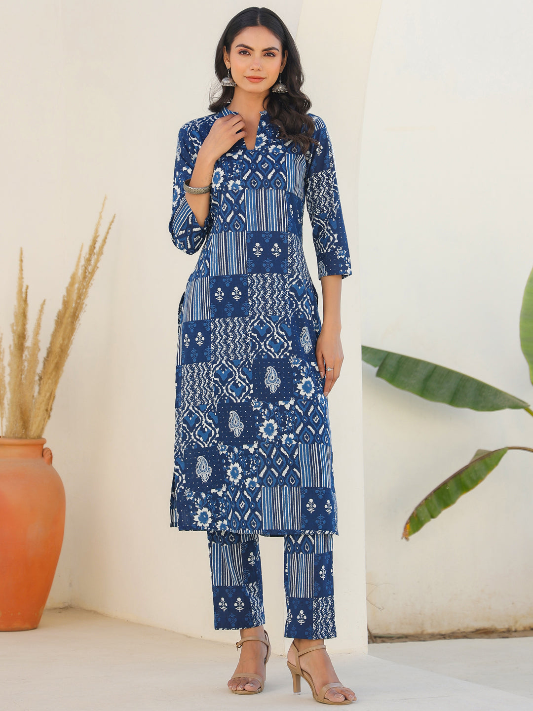 Janasya Dark Cotton Ethnic Motifs Straight Kurta Set | Swadesiicart