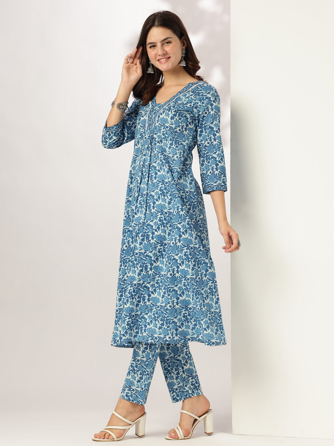 Janasya Dark Cotton Floral A-Line Kurta Set | Swadesiicart