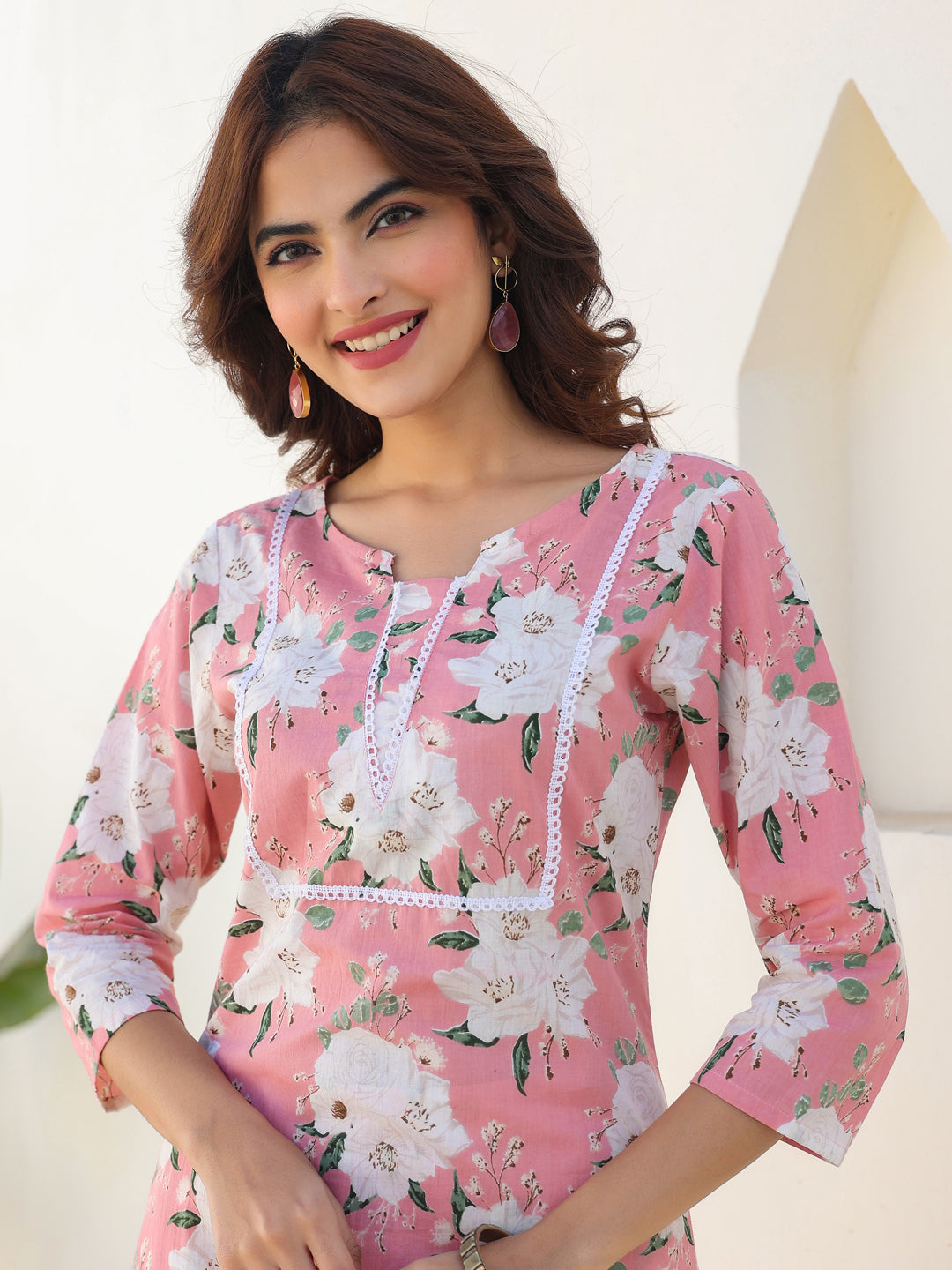 Janasya Light Cotton Floral Straight Kurta Set | Swadesiicart