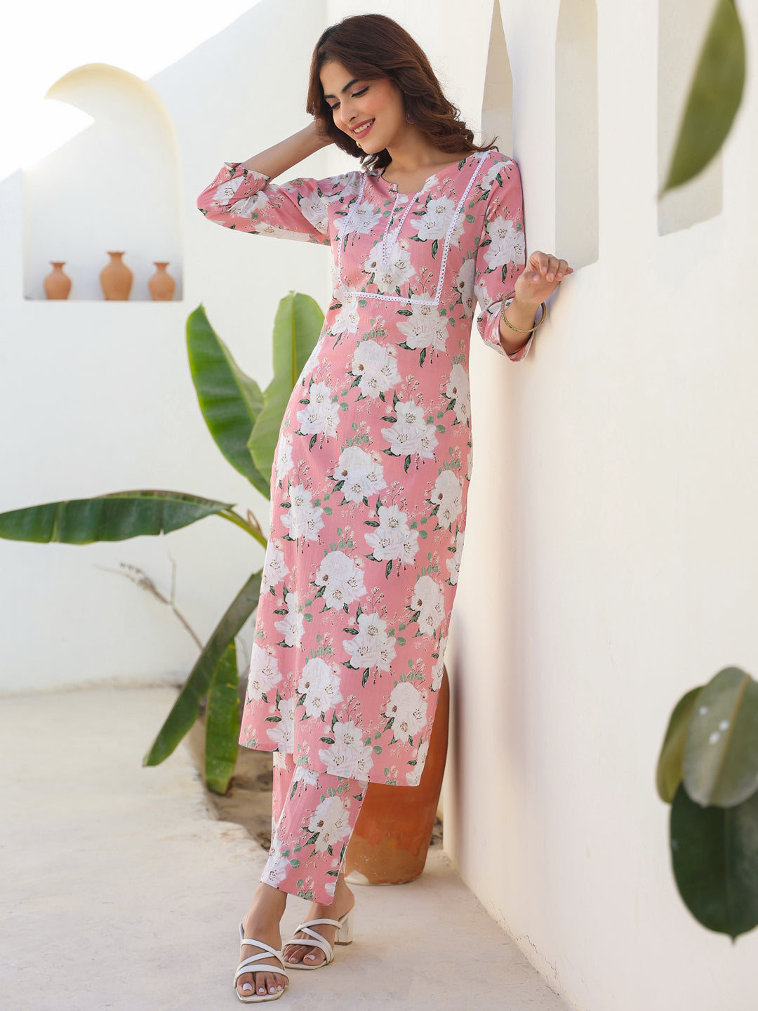 Janasya Light Cotton Floral Straight Kurta Set | Swadesiicart