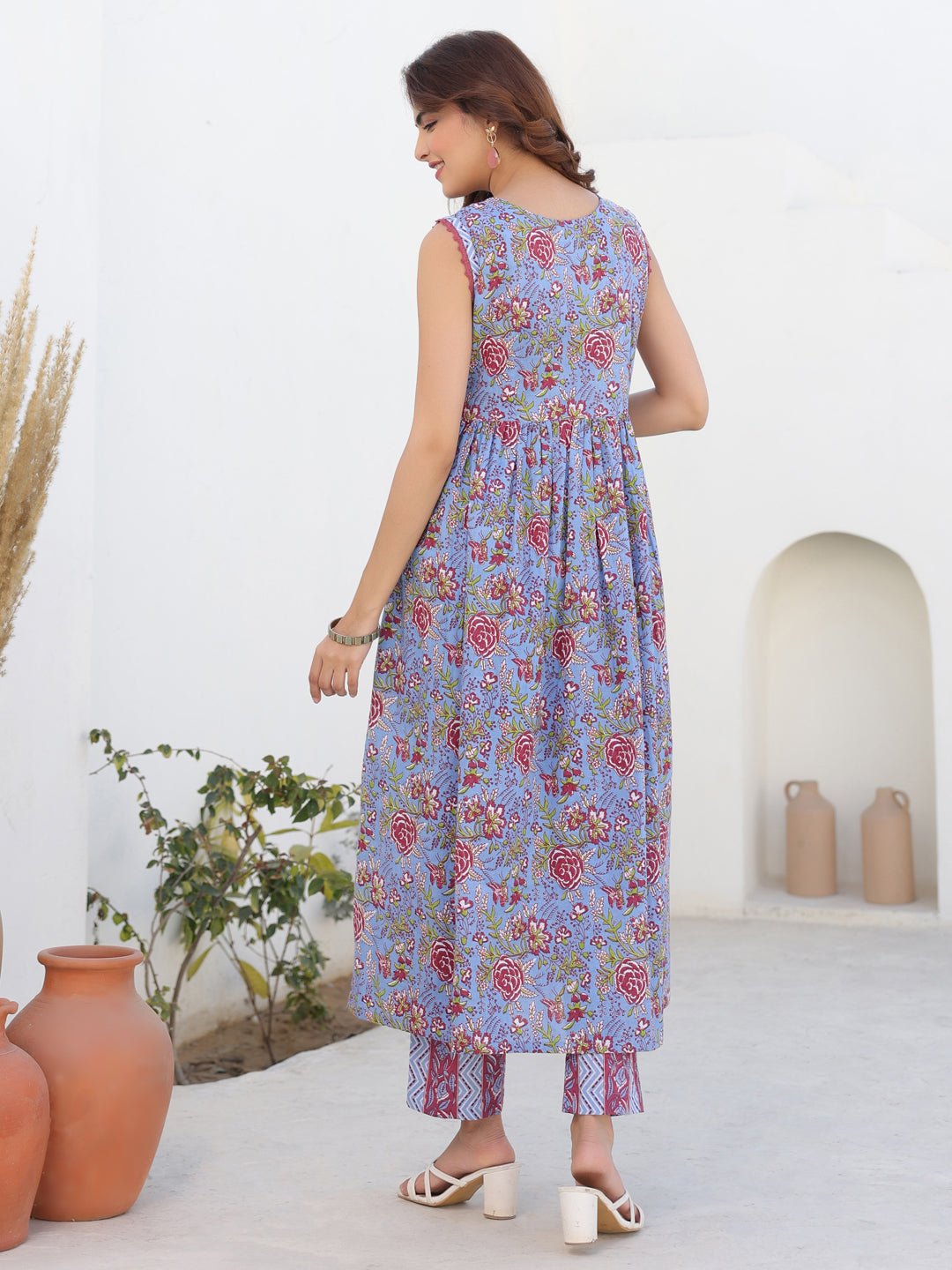 Janasya Dark Cotton Floral A-Line Kurta Set | Swadesiicart