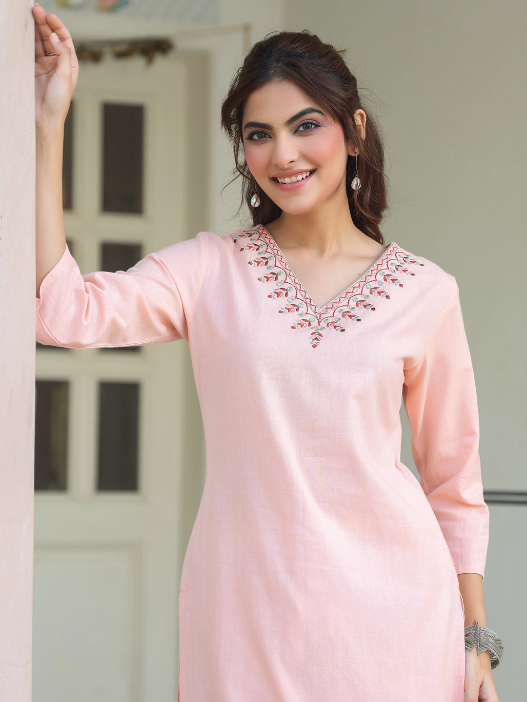 Janasya Light Cotton Yoke Embroidery Straight Kurta | Swadesiicart