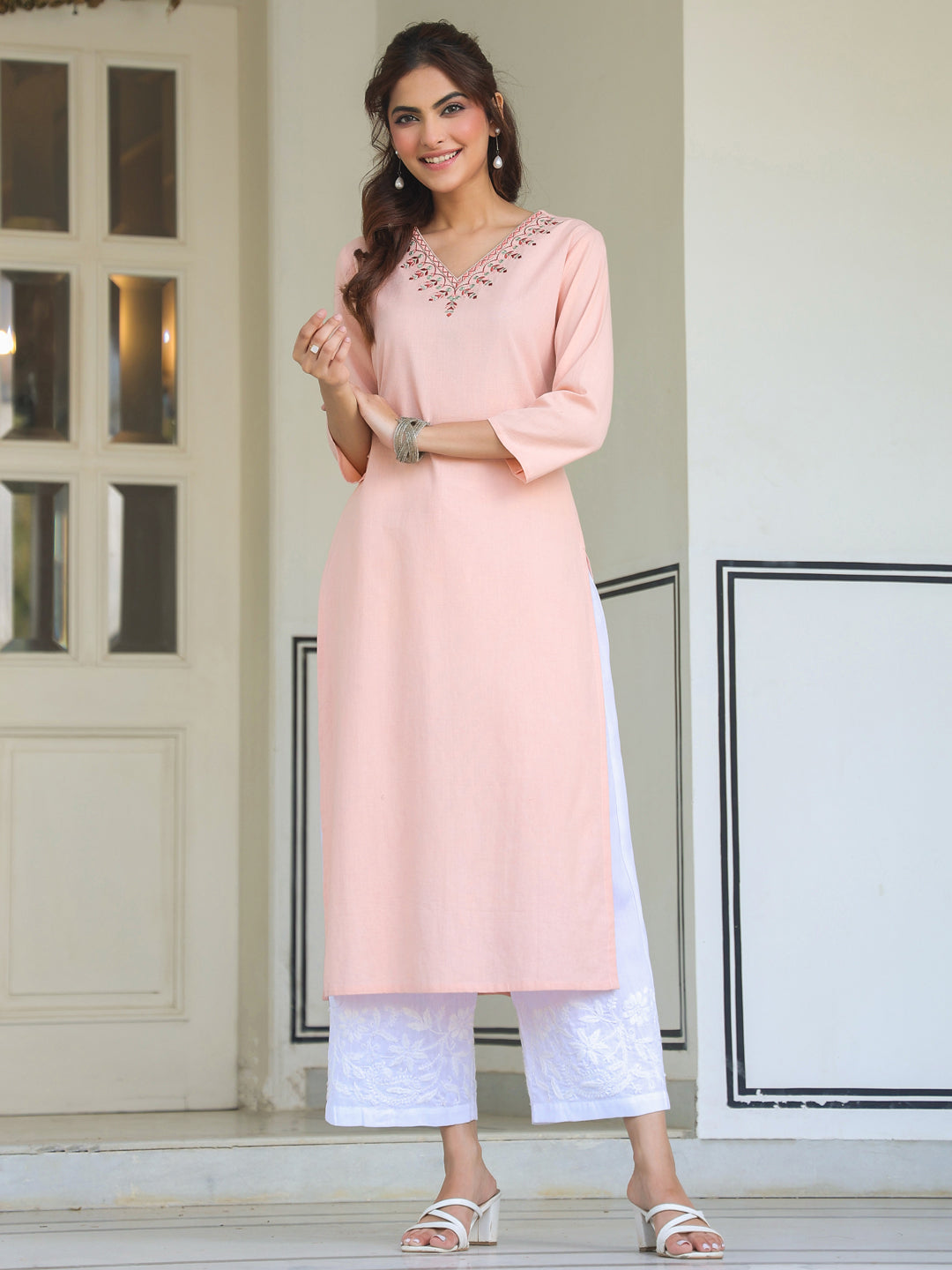 Janasya Light Cotton Yoke Embroidery Straight Kurta | Swadesiicart