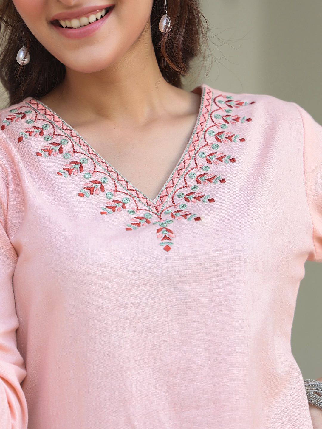 Janasya Light Cotton Yoke Embroidery Straight Kurta | Swadesiicart