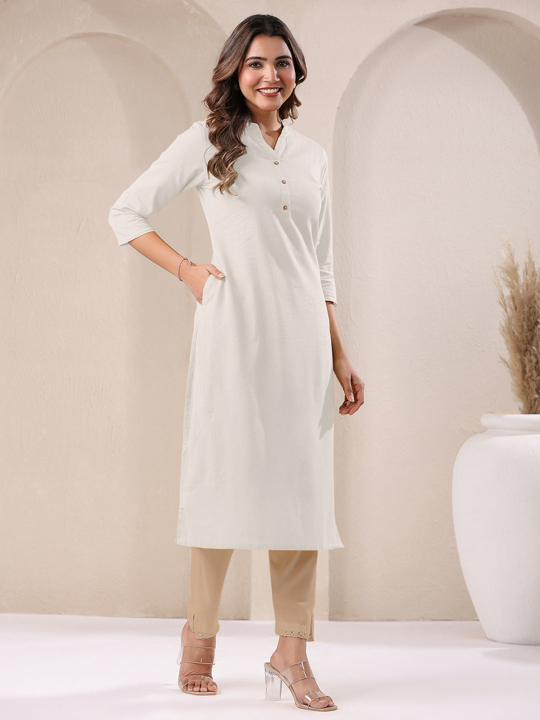 Janasya Light Cotton Solid Straight Kurta - Swadesiicart