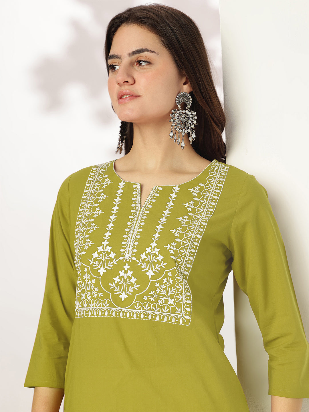 Janasya Dark Cotton Yoke Embroidery Straight Kurta - Swadesiicart