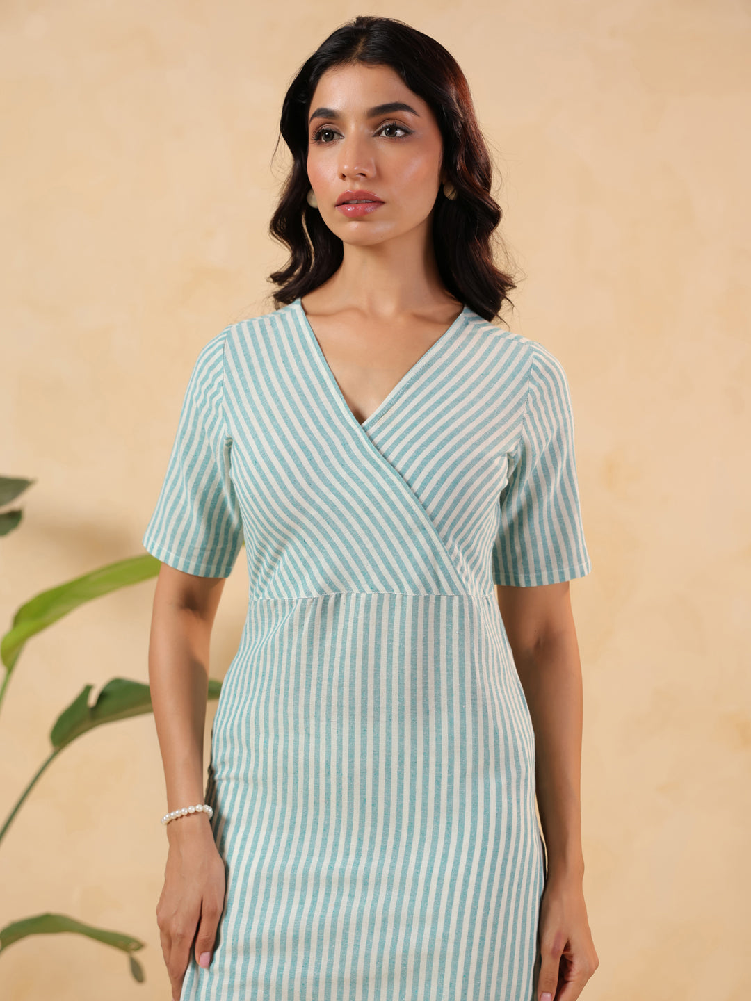 Janasya Light Cotton Striped Straight Kurta - Swadesiicart