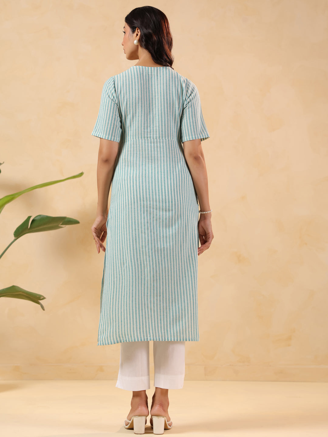 Janasya Light Cotton Striped Straight Kurta - Swadesiicart