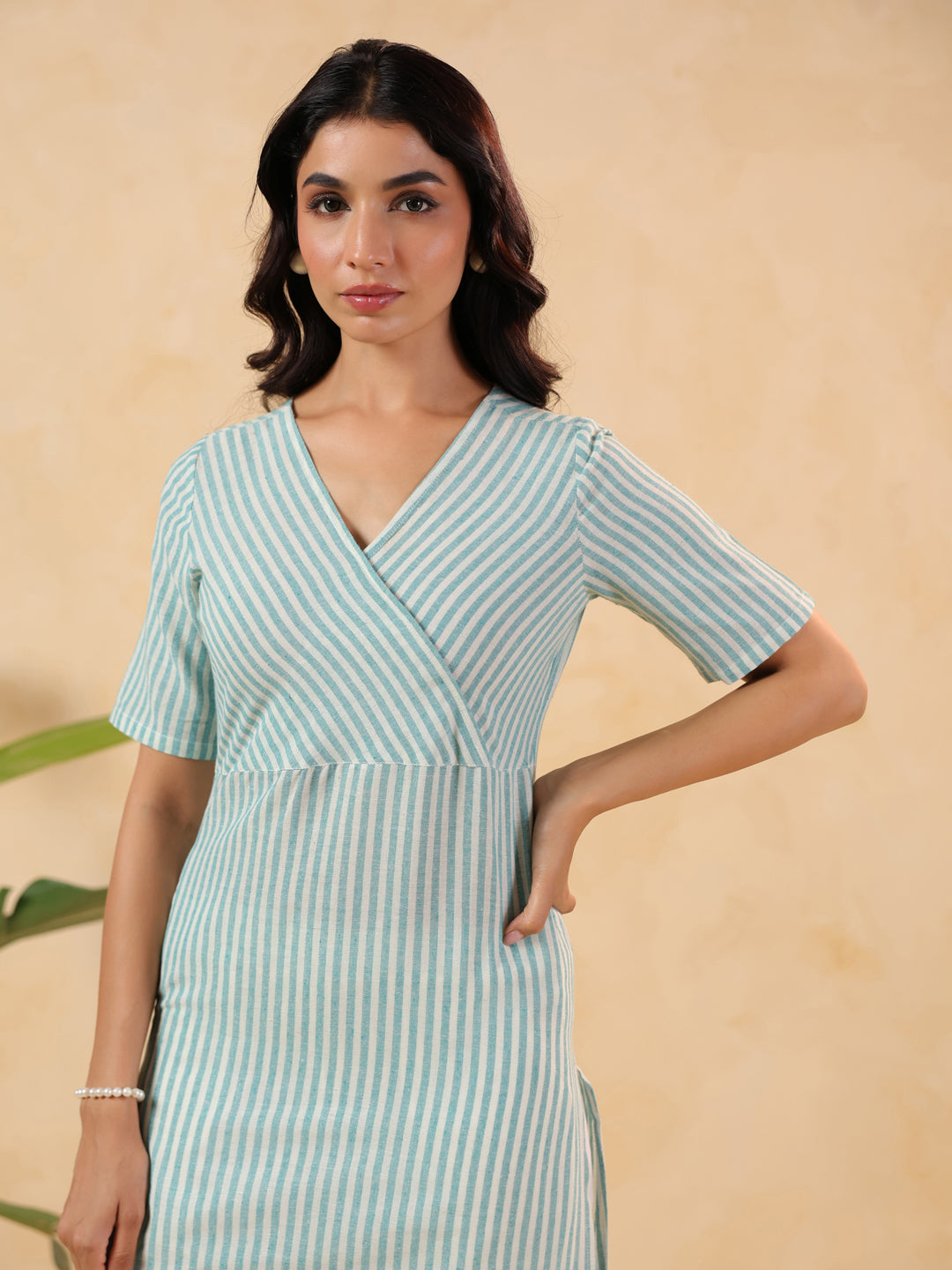 Janasya Light Cotton Striped Straight Kurta - Swadesiicart