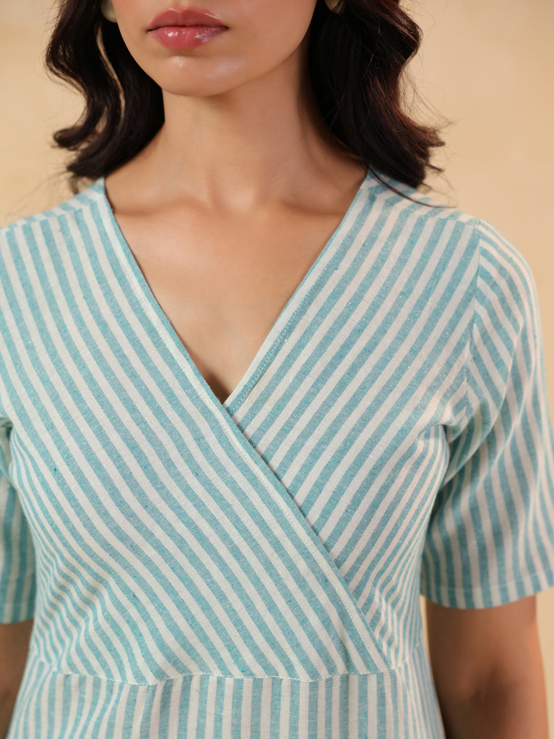 Janasya Light Cotton Striped Straight Kurta - Swadesiicart