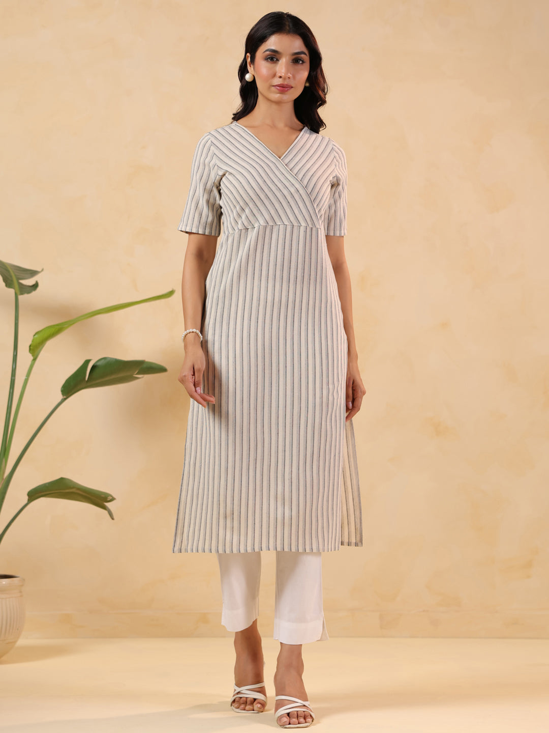 Janasya Light Cotton Striped Straight Kurta - Swadesiicart