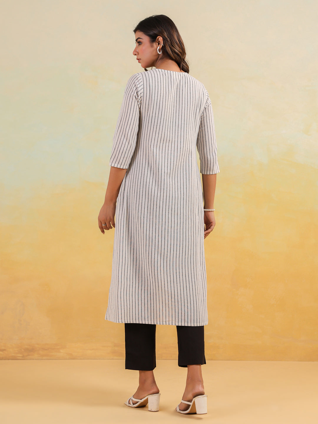 Janasya Light Cotton Striped Straight Kurta - Swadesiicart