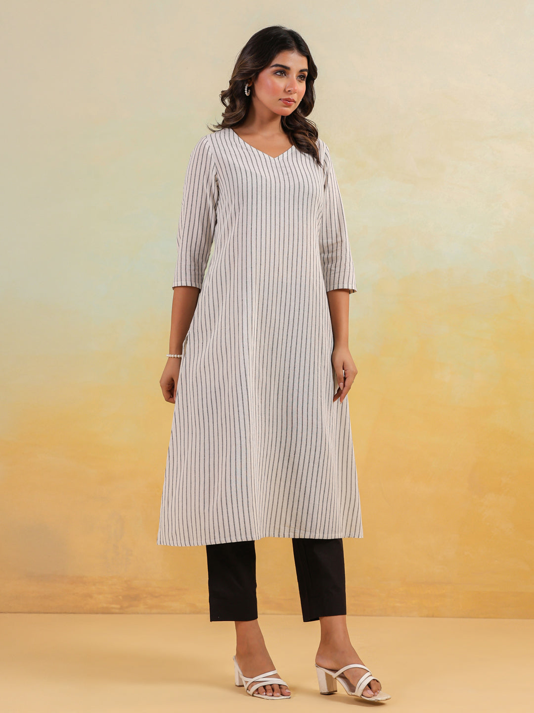 Janasya Light Cotton Striped Straight Kurta - Swadesiicart