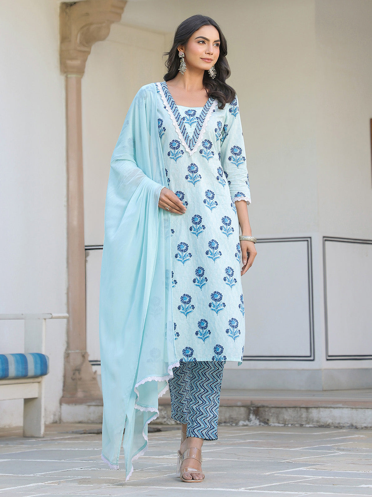 Janasya Light Cotton Floral Straight Kurta Set | Swadesiicart