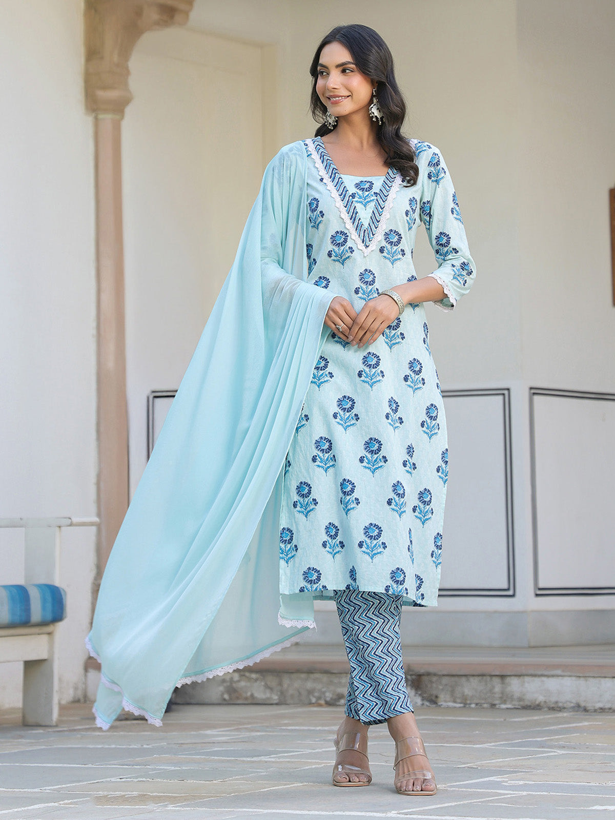 Janasya Light Cotton Floral Straight Kurta Set | Swadesiicart
