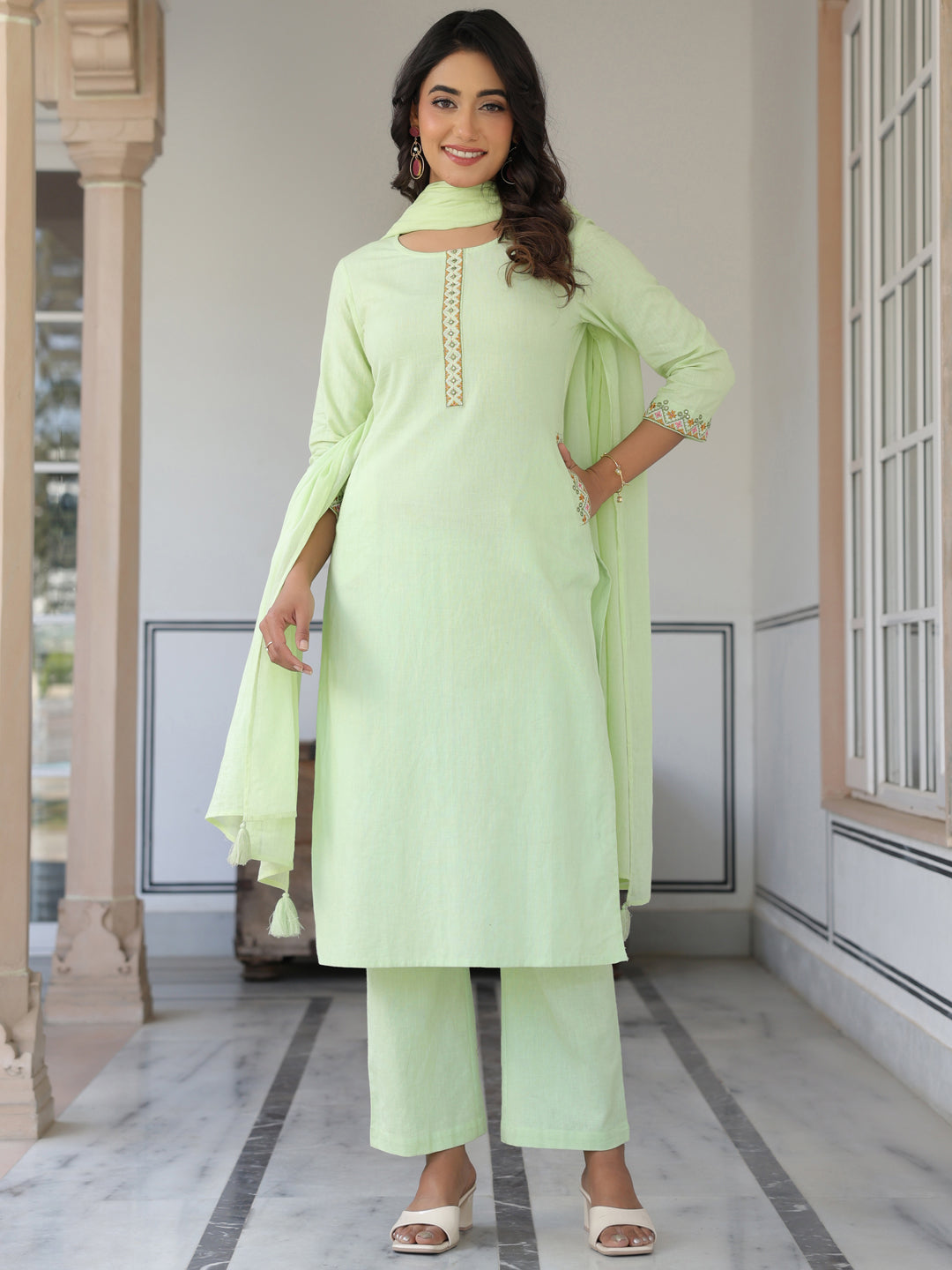 Janasya Light Cotton Self Design Straight Kurta Set | Swadesiicart