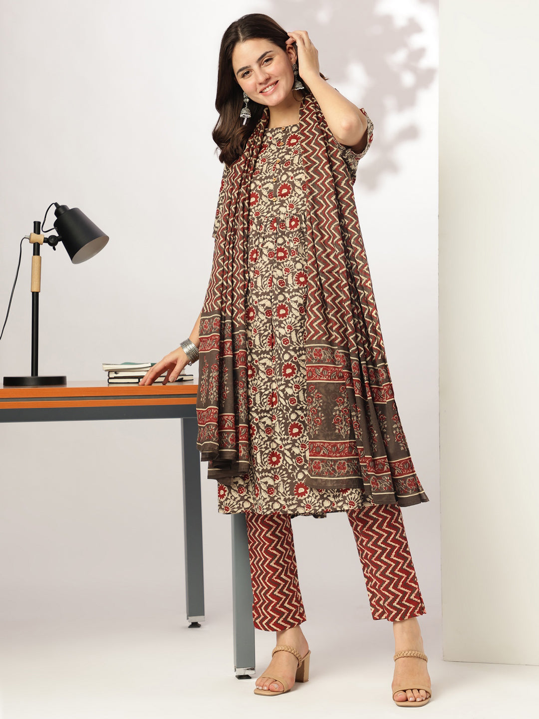 Janasya Dark Cotton Floral A-Line Kurta Set | Swadesiicart