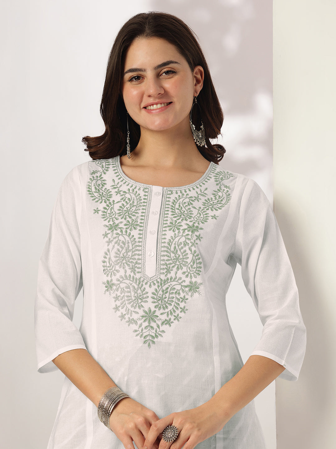 Janasya Light Cotton Yoke Embroidery Straight Kurta Set | Swadesiicart