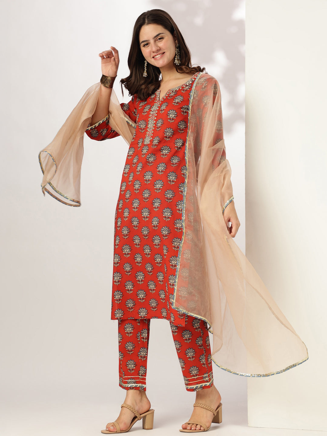 Janasya Bright Cotton Floral Straight Kurta Set | Swadesiicart