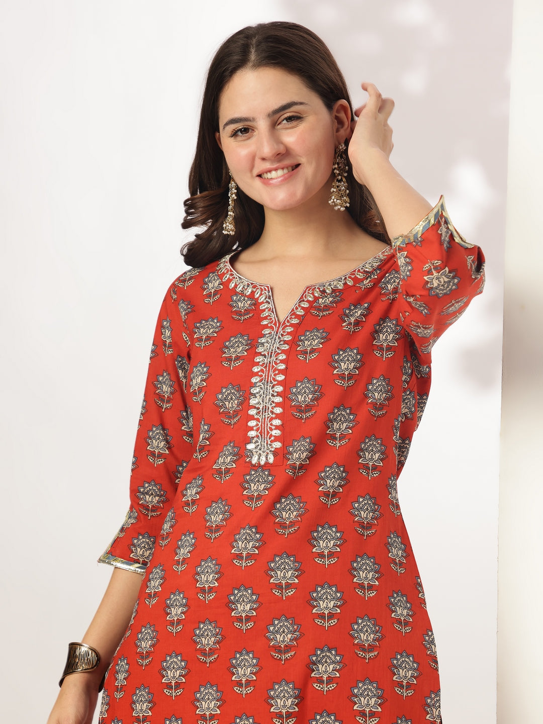 Janasya Bright Cotton Floral Straight Kurta Set | Swadesiicart