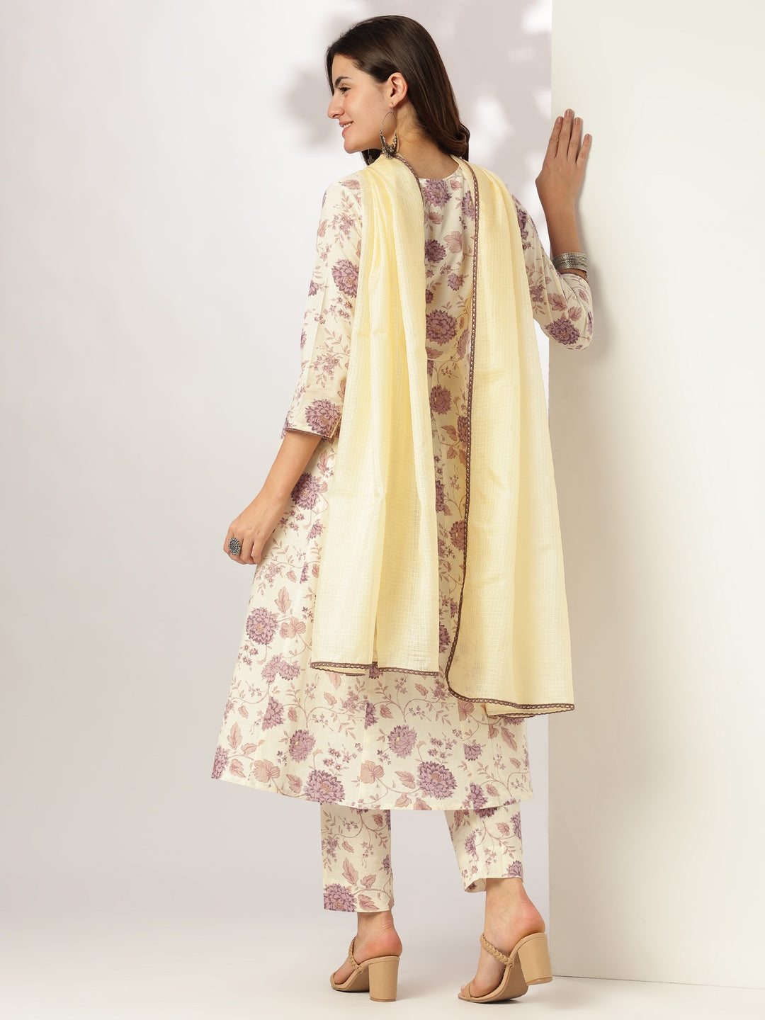 Janasya Light Cotton Floral Anarkali Kurta Set | Swadesiicart