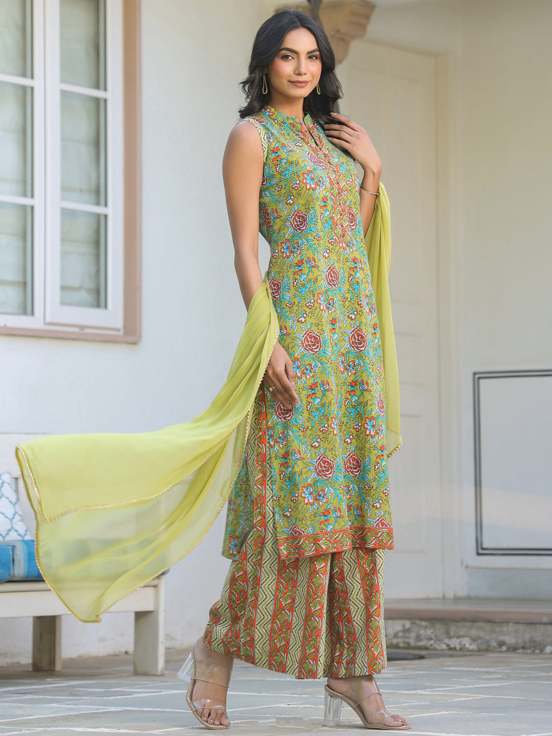 Janasya Bright Cotton Floral Straight Kurta Set | Swadesiicart
