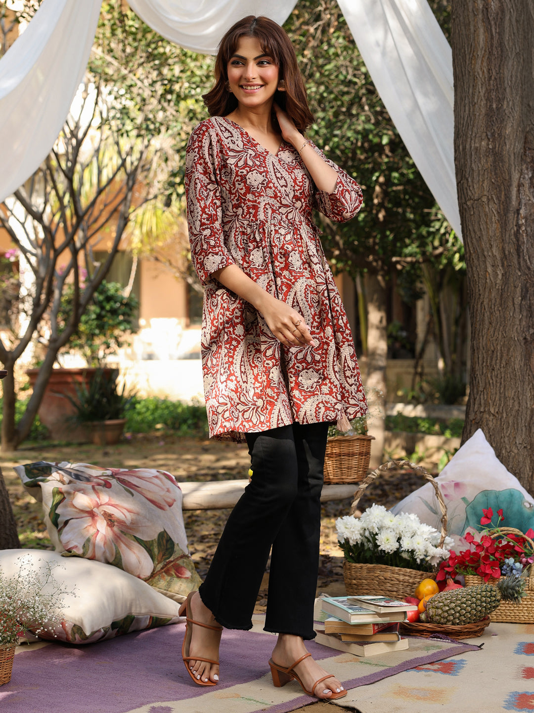 Janasya Dark Cotton Paisley A-Line Tunic | Swadesiicart