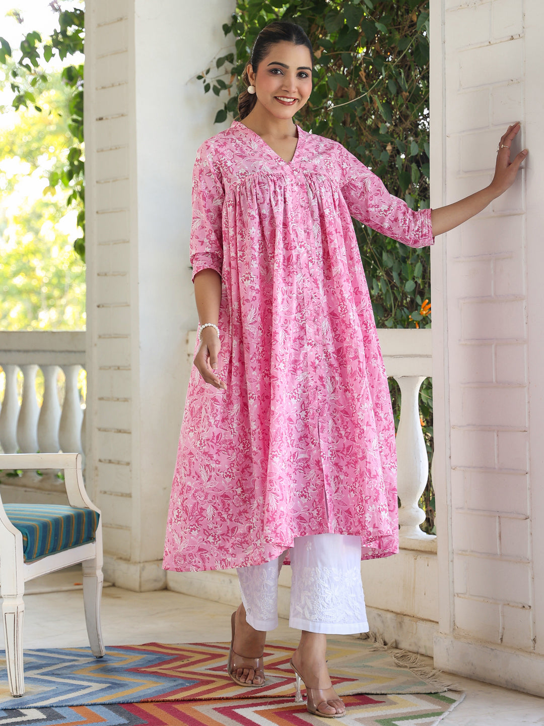 Janasya Light Cotton Floral Empire Kurta - Swadesiicart