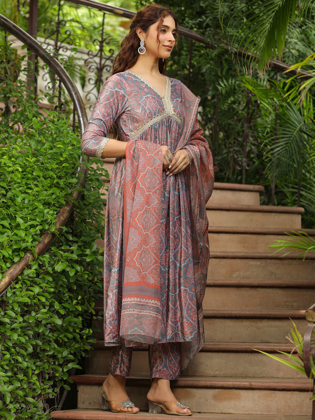 Janasya Grey Chiffon Ethnic Motifs Set | Swadesiicart