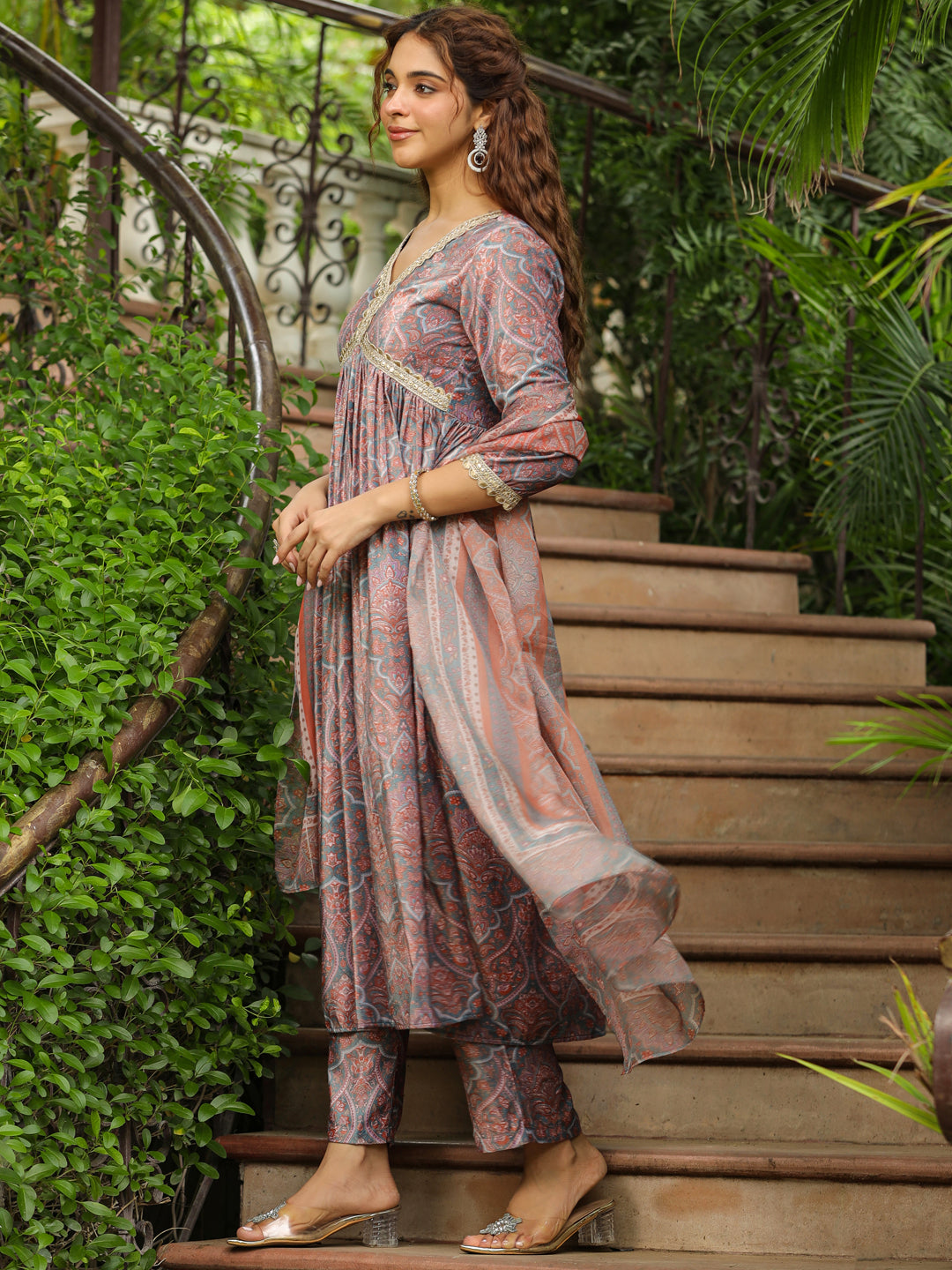 Janasya Grey Chiffon Ethnic Motifs Set | Swadesiicart