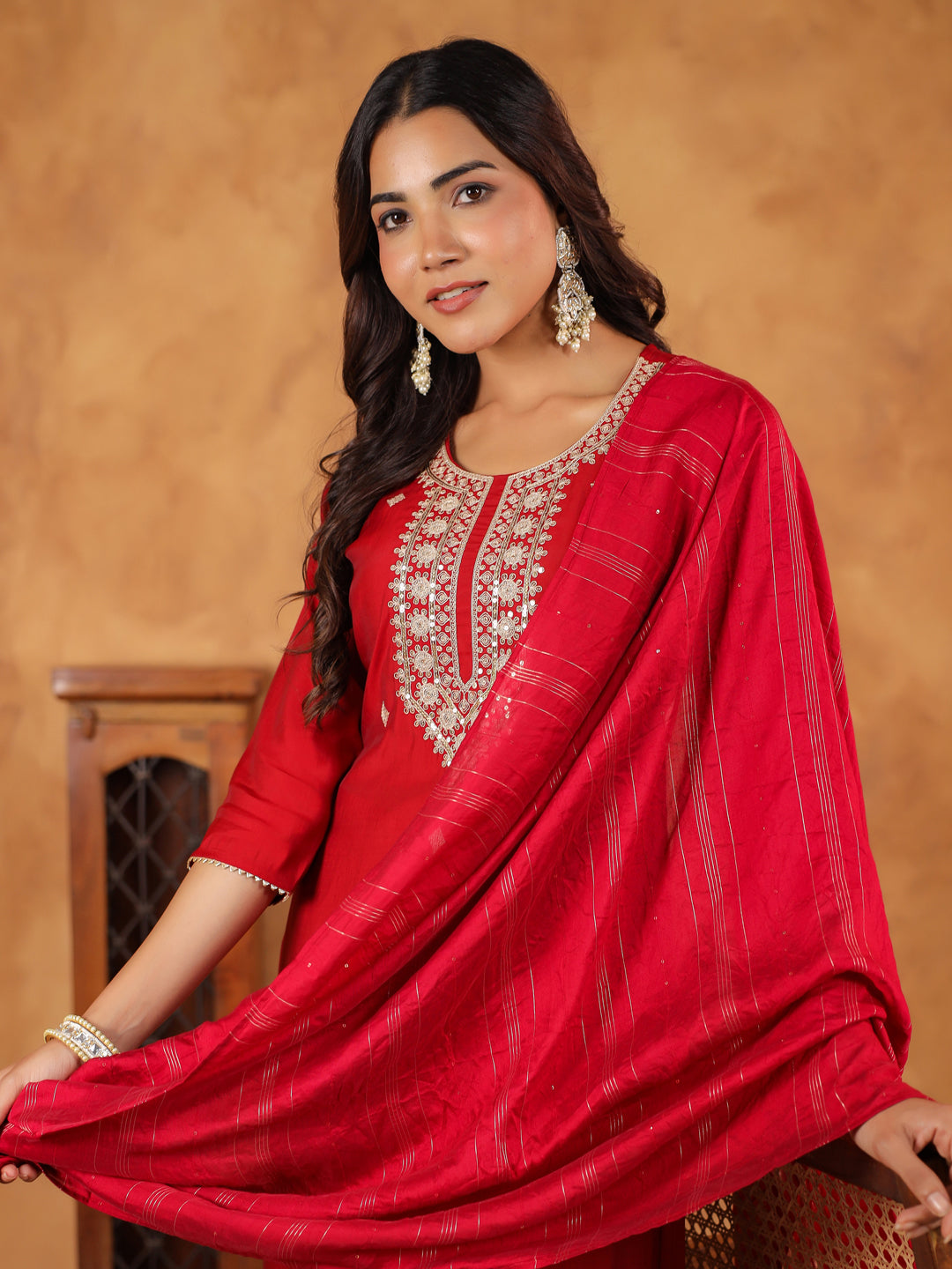 Janasya Dark Chanderi Embroidered Straight Kurta Set | Swadesiicart