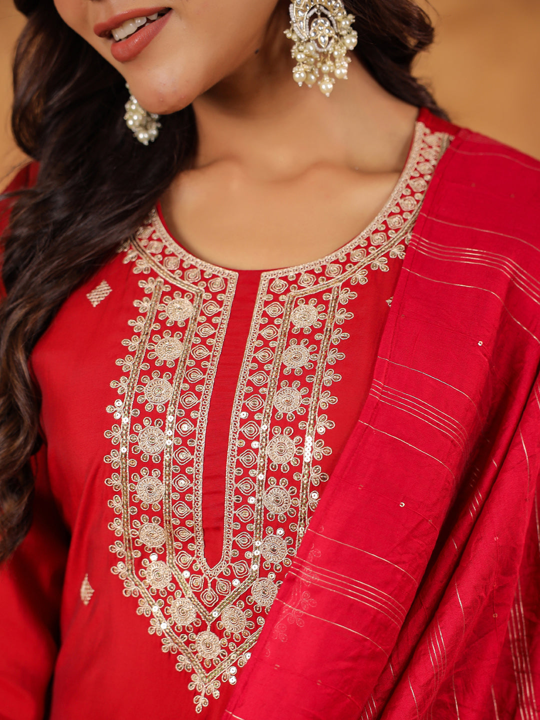 Janasya Dark Chanderi Embroidered Straight Kurta Set | Swadesiicart