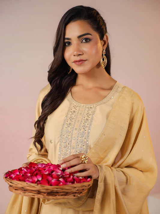 Janasya Light Chanderi Embroidered Straight Kurta Set | Swadesiicart