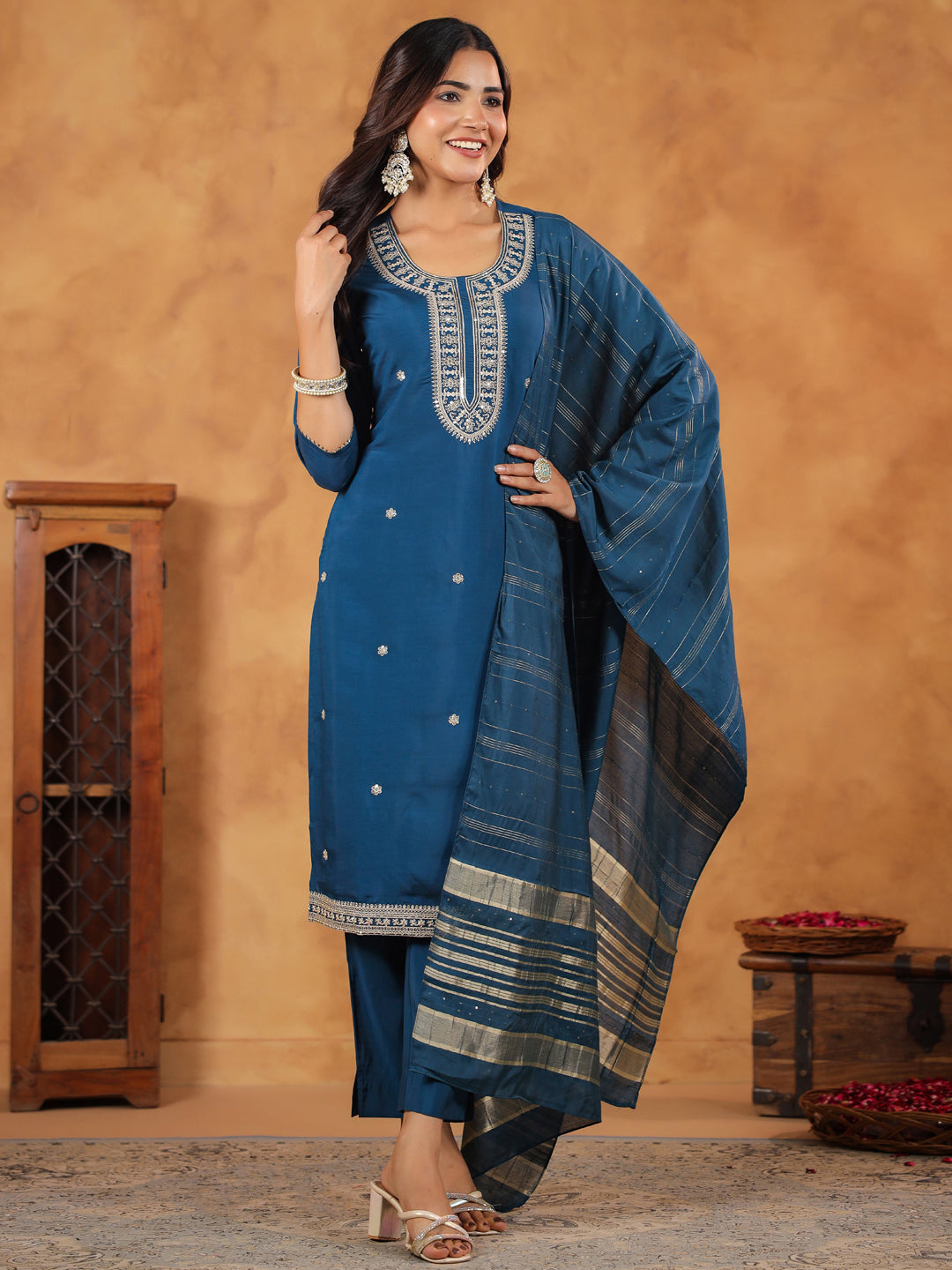 Janasya Dark Chanderi Embroidered Straight Kurta Set | Swadesiicart