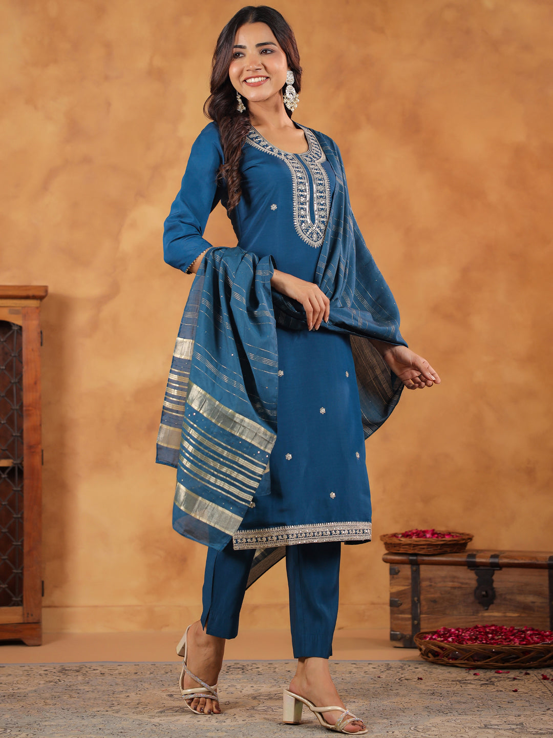 Janasya Dark Chanderi Embroidered Straight Kurta Set | Swadesiicart
