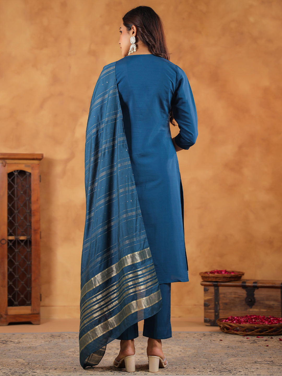 Janasya Dark Chanderi Embroidered Straight Kurta Set | Swadesiicart