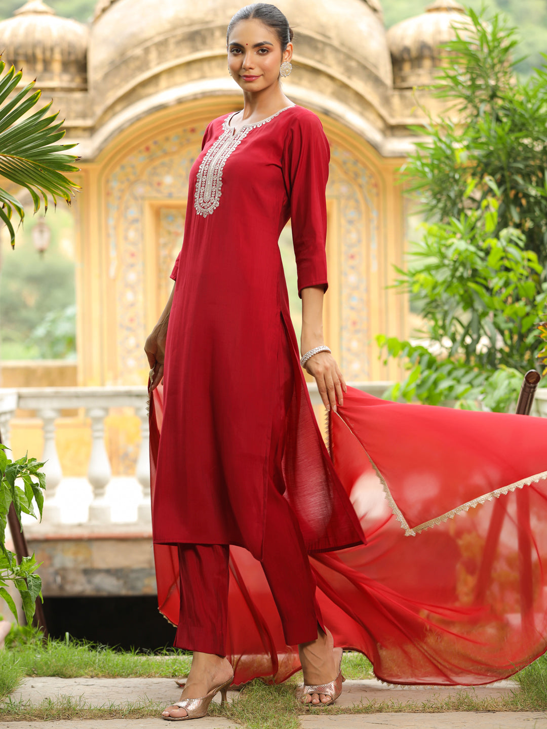 Janasya Dark Chanderi Embroidered Straight Kurta Set | Swadesiicart
