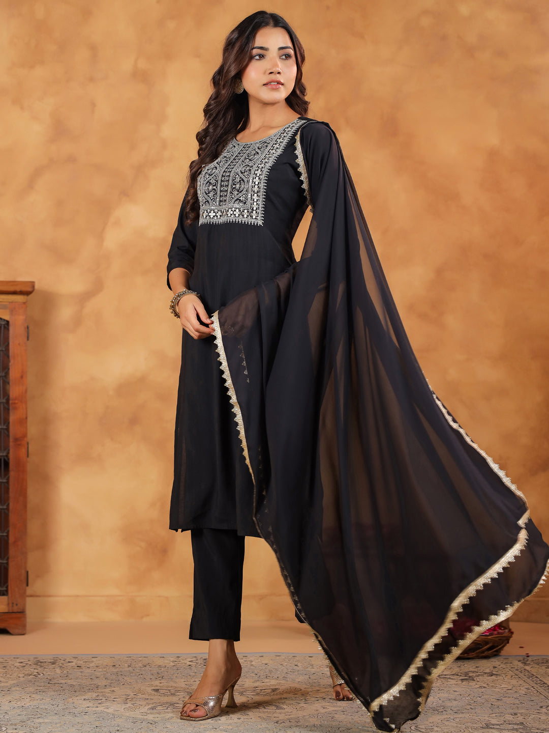 Janasya Dark Chanderi Embroidered Straight Kurta Set | Swadesiicart